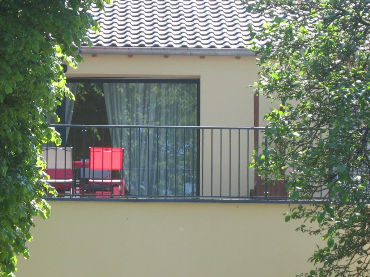 Bed and Breakfast Les Jardins De La Grange Rezonville Exterior foto